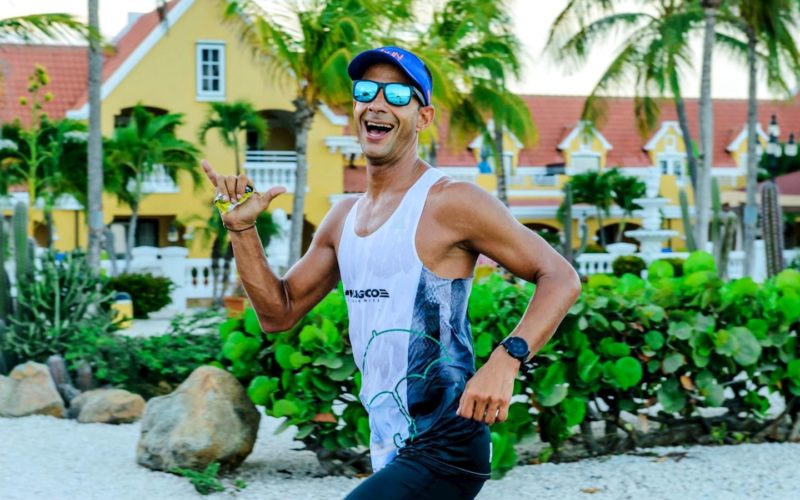 Depués de dos años sin poder realizar una de las carreras más emblemáticas del Caribe, regresa la KLM Maratón Aruba que se llevará a cabo el 4 y 5 de junio del 2022, la cual está certificada por AIMS/WorldAthletics.